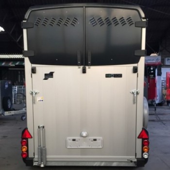 Van 2 places Ifor Williams HBX506 Confort - Noir HBX506 NOIR